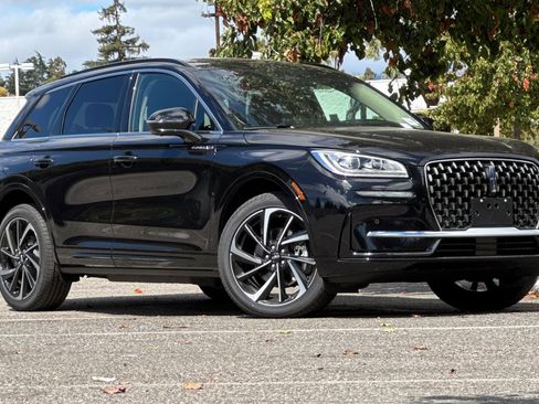 New 2025 Lincoln Corsair Grand Touring w/ Equipment Group 302A image 2