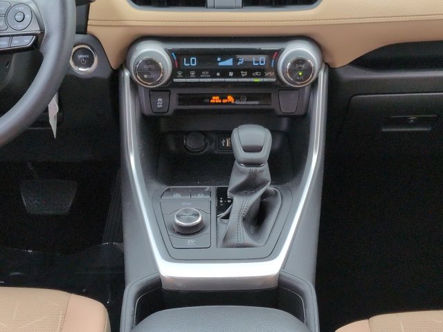 Certified 2024 Toyota RAV4 XLE w/ Convenience Package AWD/4WD image 19