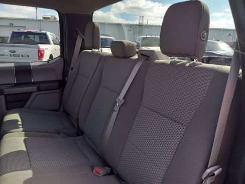 Used 2017 Ford F150 XLT image 13