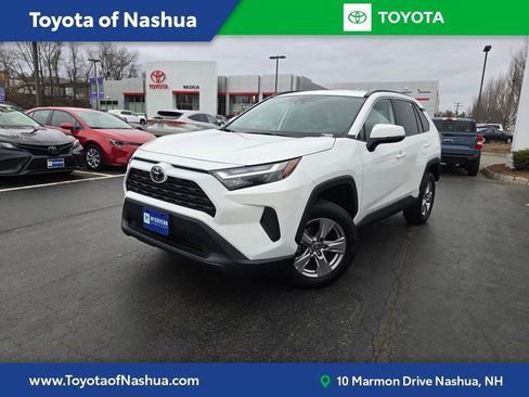 Used 2023 Toyota RAV4 XLE image 1