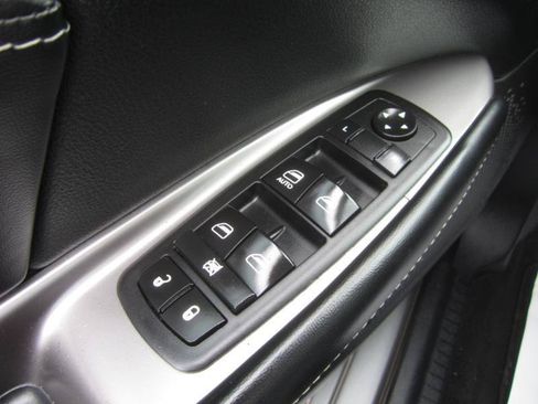 Used 2017 Dodge Journey Crossroad FWD image 20