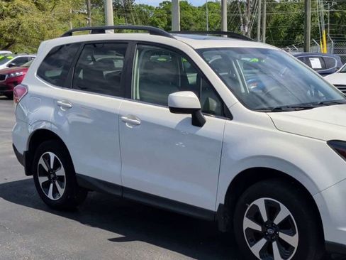 Used 2018 Subaru Forester 2.5i Limited image 2