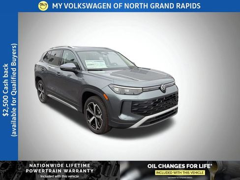 New 2026 Volkswagen Tiguan SE AWD/4WD image 1