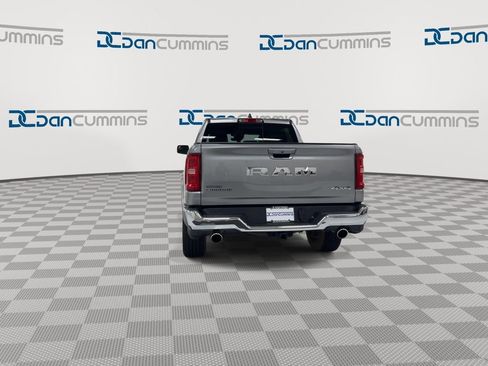 Used 2025 RAM 1500 Laramie AWD/4WD image 7