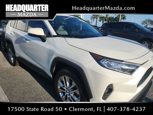 Used 2021 Toyota RAV4 XLE Premium image 1