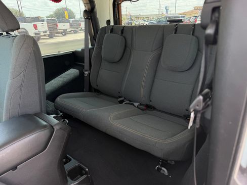 Used 2024 Jeep Wrangler Sport AWD/4WD image 19