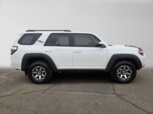 Used 2019 Toyota 4Runner TRD Off-Road Premium AWD/4WD image 2
