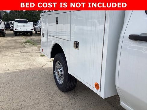 New 2025 GMC Sierra 2500 Pro w/ Convenience Package image 13