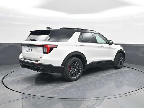 New 2026 Ford Explorer ST AWD/4WD image 8