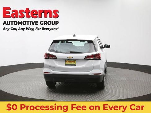 Used 2022 Chevrolet Equinox LS FWD image 36