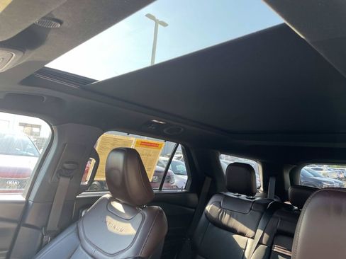 Used 2020 Ford Explorer Platinum AWD/4WD image 21