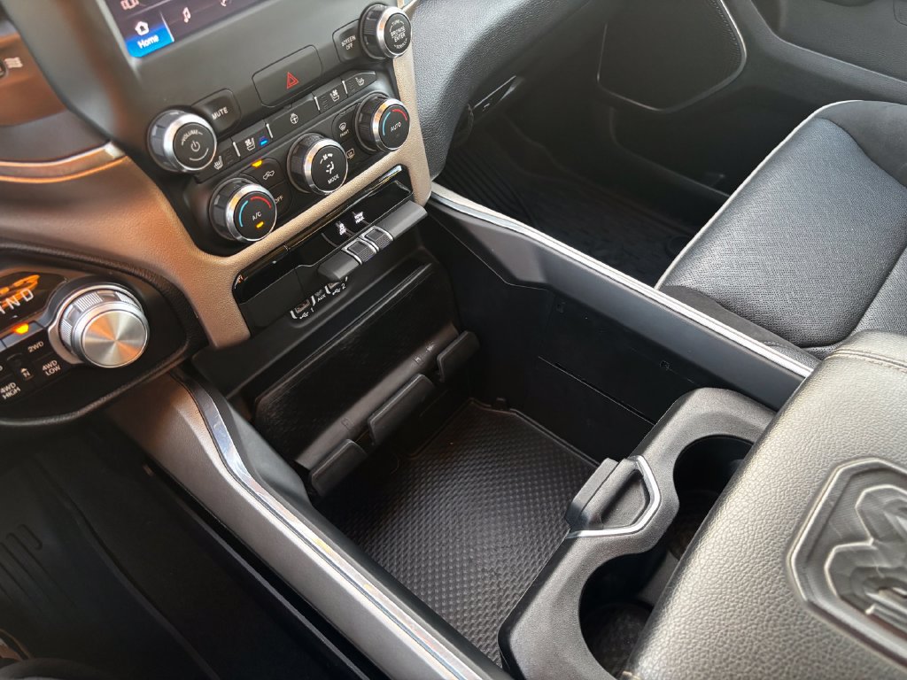 Used 2022 RAM 1500 Laramie AWD/4WD image 31