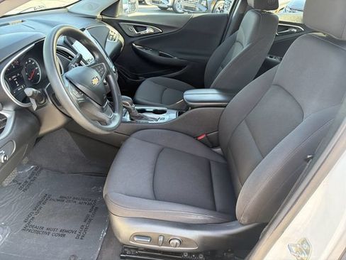 Used 2023 Chevrolet Malibu LT w/ Driver Confidence Package FWD image 11