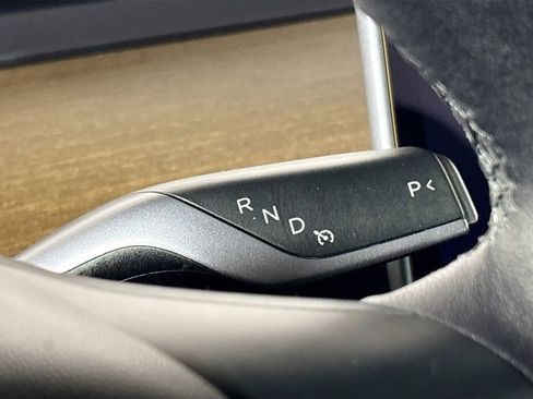 Used 2022 Tesla Model Y Performance image 18