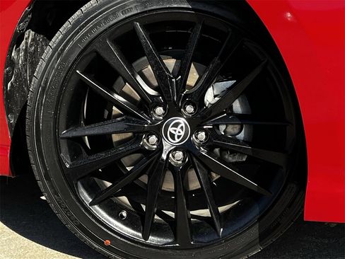 Used 2024 Toyota Camry XSE image 29