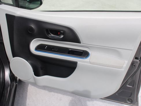 Used 2012 Toyota Prius C Two FWD image 17