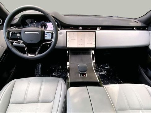 Used 2026 Land Rover Range Rover Evoque S AWD/4WD image 15