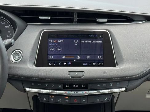 Used 2019 Cadillac XT4 Premium Luxury FWD image 25