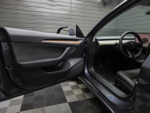 Used 2023 Tesla Model 3 Long Range AWD/4WD image 32