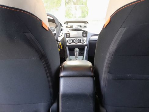 Used 2017 Subaru Crosstrek 2.0i Premium AWD/4WD image 31