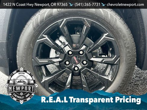 New 2026 GMC Terrain Elevation w/ Elevation Premium Package AWD/4WD image 12