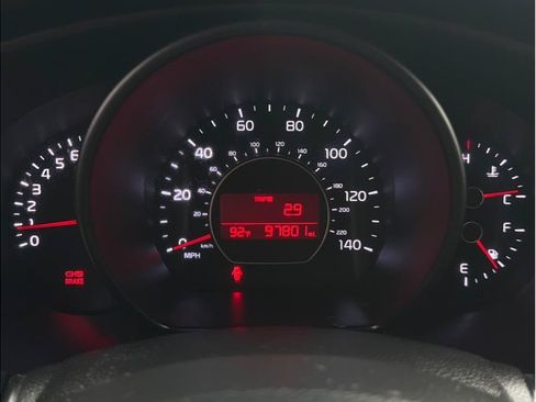 Used 2016 Kia Soul FWD image 16