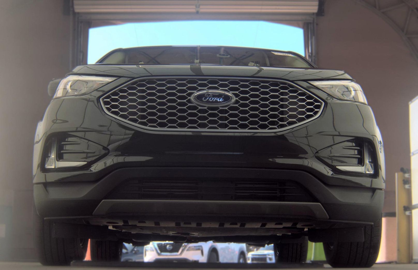 Used 2024 Ford Edge SEL w/ Convenience Package AWD/4WD image 2