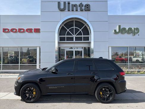 Used 2018 Jeep Grand Cherokee Trackhawk image 3