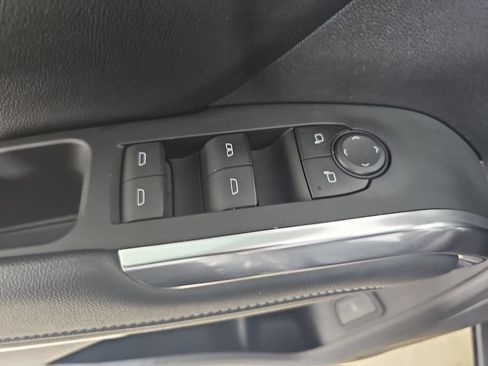 Used 2025 Chevrolet Traverse LT AWD/4WD image 35