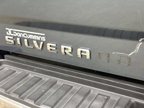 Used 2015 Chevrolet Silverado 2500 LT AWD/4WD image 24