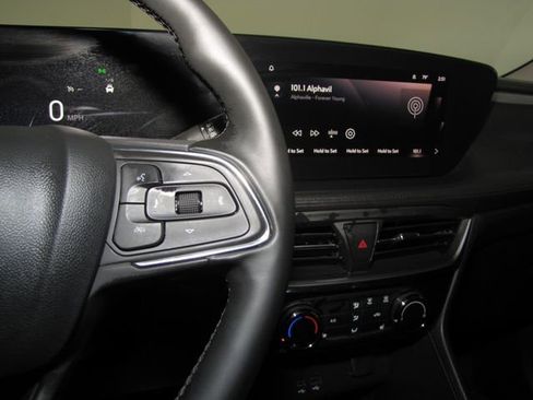 Used 2026 Buick Encore GX Sport Touring w/ Comfort Package FWD image 6