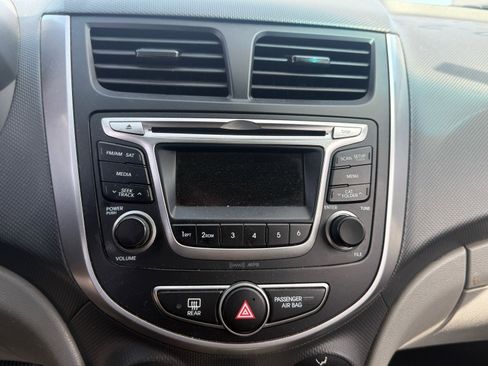 Used 2016 Hyundai Accent SE image 7