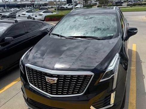 Used 2022 Cadillac XT5 Premium Luxury w/ LPO, Floor Liner Package AWD/4WD image 2