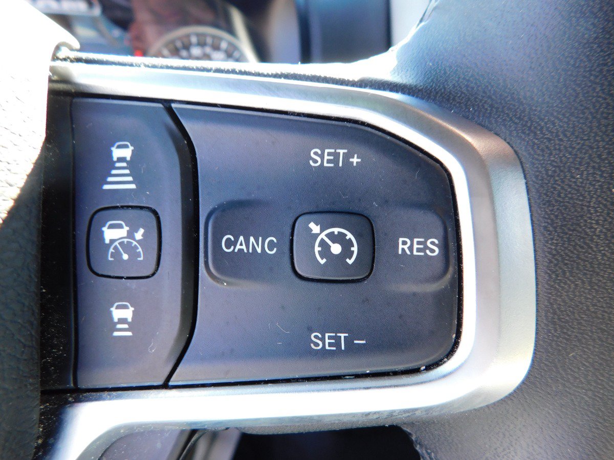 Used 2025 RAM 1500 Big Horn RWD image 28