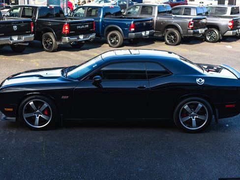 Used 2012 Dodge Challenger SRT8 image 12