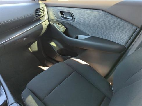 Certified 2023 Nissan Rogue S image 22