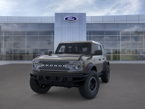 New 2026 Ford Bronco Badlands w/ Sasquatch Package AWD/4WD image 2