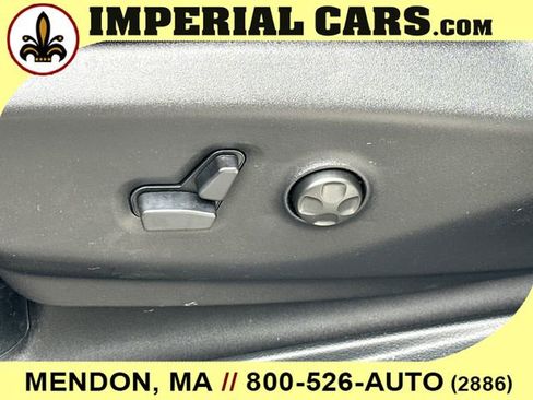 New 2027 Chrysler Pacifica Select AWD/4WD image 37