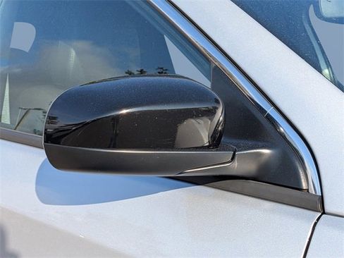 Used 2024 Jeep Compass Latitude image 11