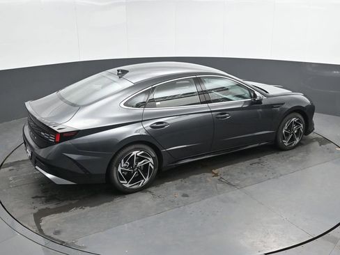 New 2026 Hyundai Sonata SEL FWD image 12