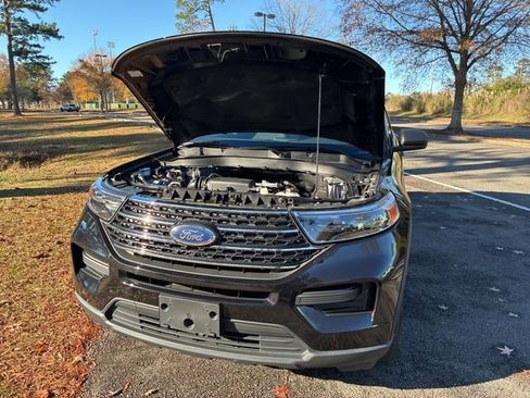 Used 2023 Ford Explorer XLT image 20