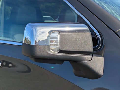 Used 2020 GMC Sierra 1500 Denali w/ Technology Package image 9