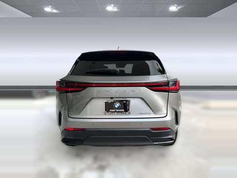 Used 2025 Lexus NX 250 FWD w/ Cold Area Package image 10