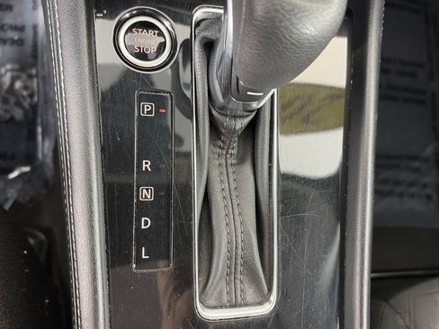 Used 2024 Nissan Kicks SR FWD image 24