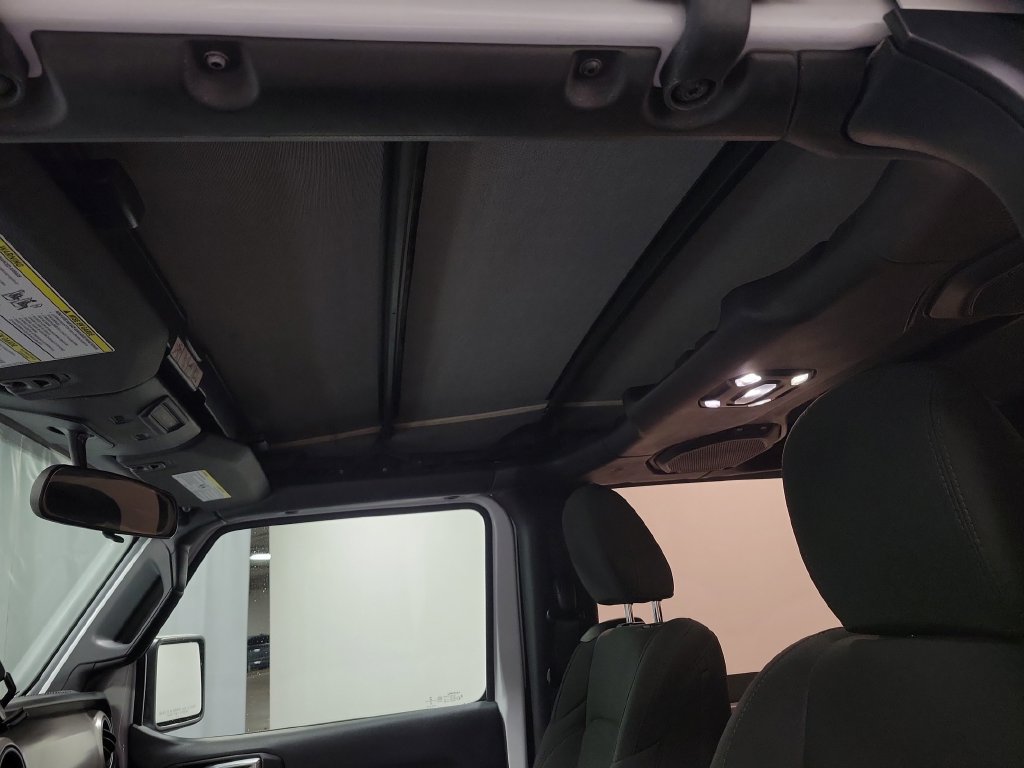 Used 2020 Jeep Wrangler Sport AWD/4WD image 16