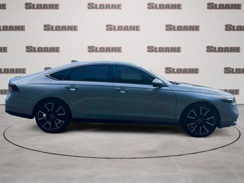 Used 2023 Honda Accord Touring image 6