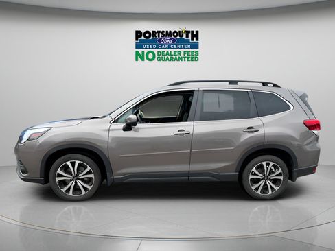 Used 2023 Subaru Forester Limited AWD/4WD image 2