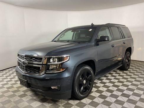 Used 2019 Chevrolet Tahoe LT w/ Luxury Package image 4