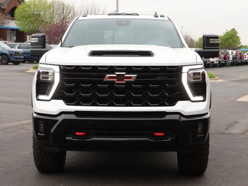 New 2026 Chevrolet Silverado 2500 ZR2 w/ LPO, Dark Essentials Package AWD/4WD image 30