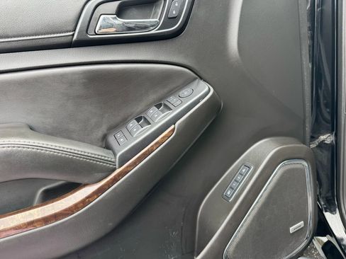 Used 2017 Chevrolet Tahoe LT image 16